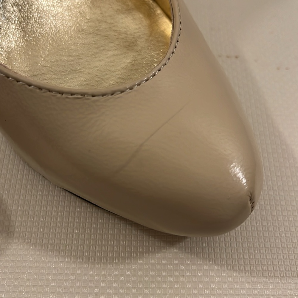 Dolce Vita Madison Cream Patent Pumps - Picture 11 of 16